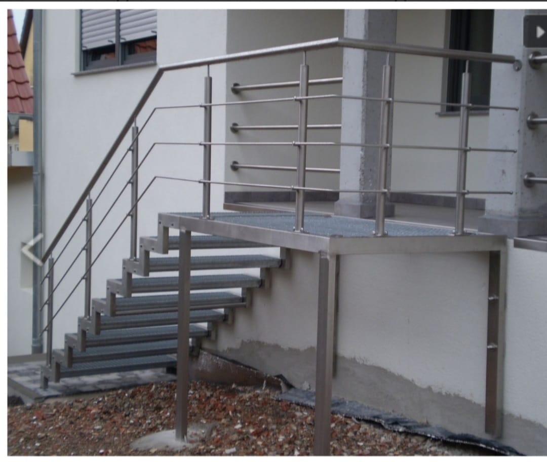 Treppengeländer Edelstahlgeländer an einer Treppe